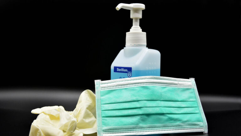 Ostrzeżenie Covid-19: Indie wprowadzają obowiązkowy test RT-PCR dla ulotek z Chin i pięciu innych krajów